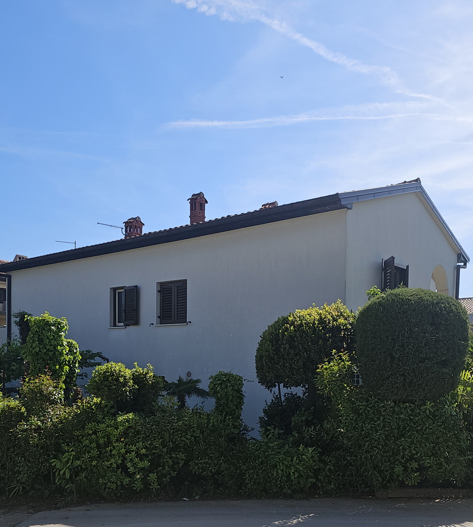 Prodajemo kuću u  Novigradu  blizu mora i plaže