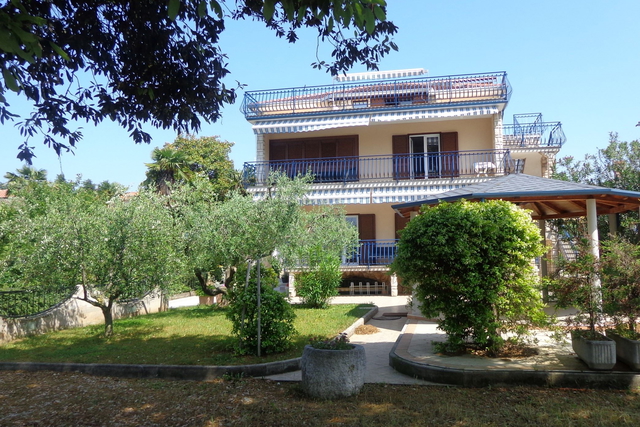 The house directly on the sea