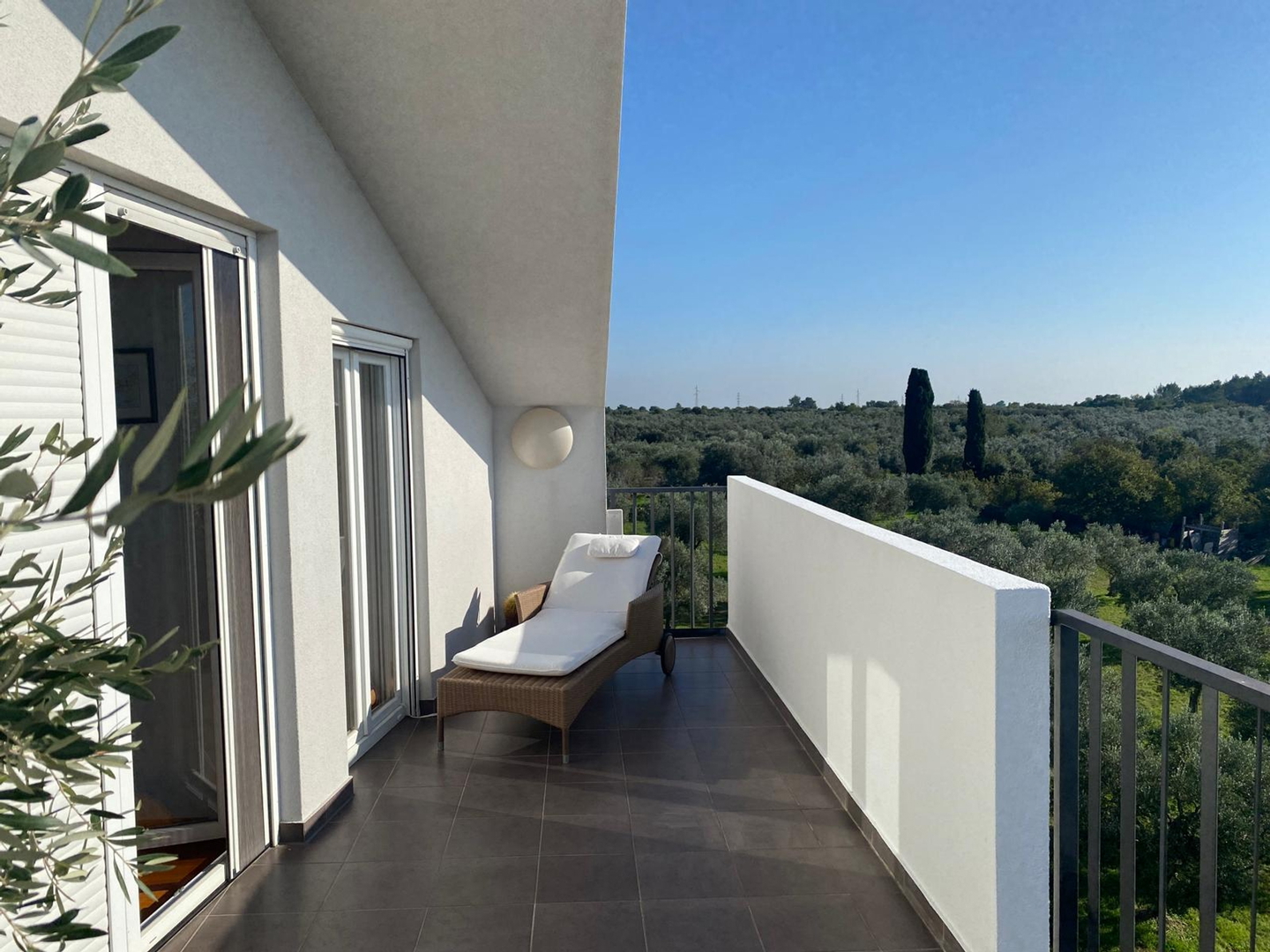 Luxurious apartment near the beach with an open view of the sea and the Brijuni National Nature Park