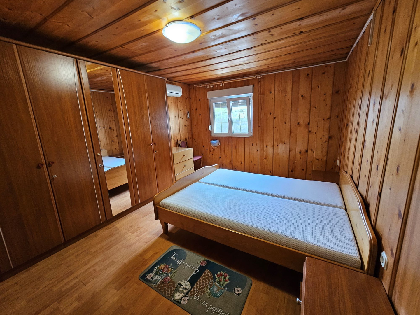 Apartment in Novigrad on the ground floor near the beach and the sea