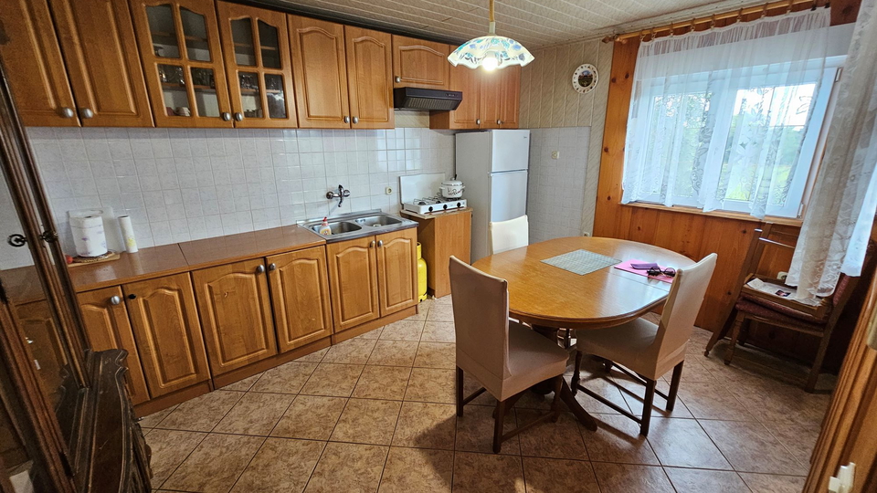 Wohnung in Novigrad im Erdgeschoss in der Nähe des Strandes und des Meeres