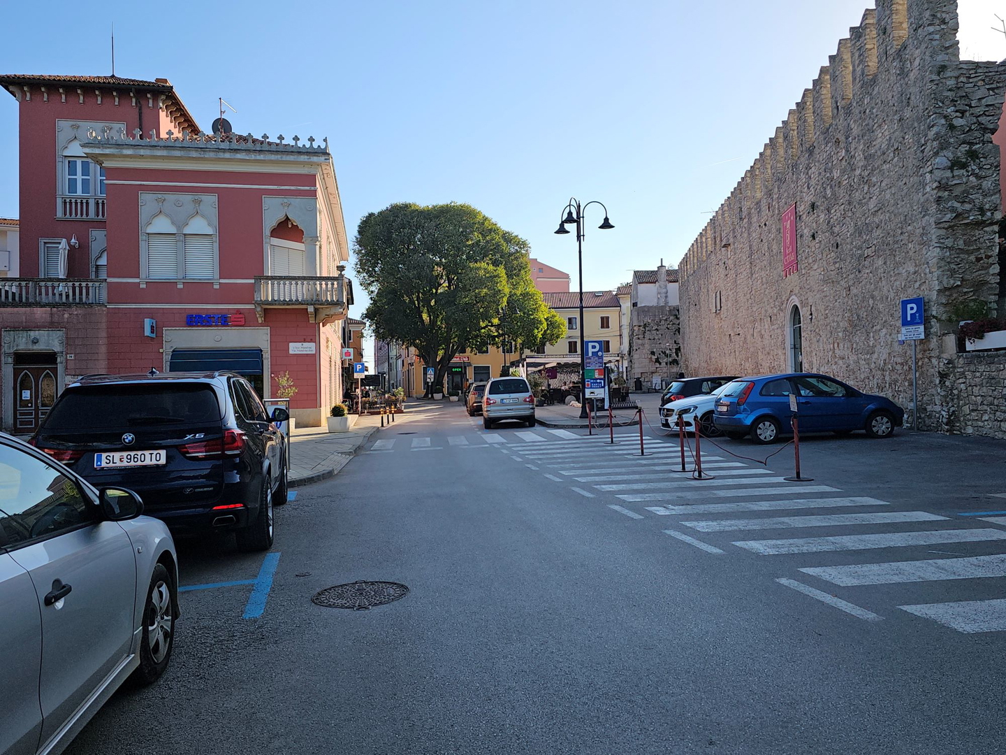 Apartment in Novigrad on the ground floor near the beach and the sea