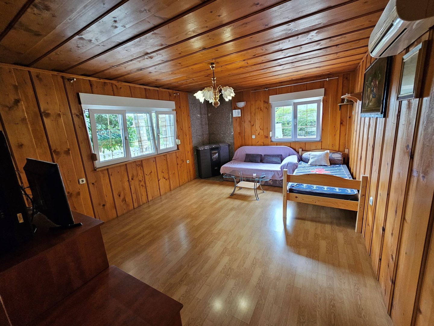 Apartment in Novigrad on the ground floor near the beach and the sea