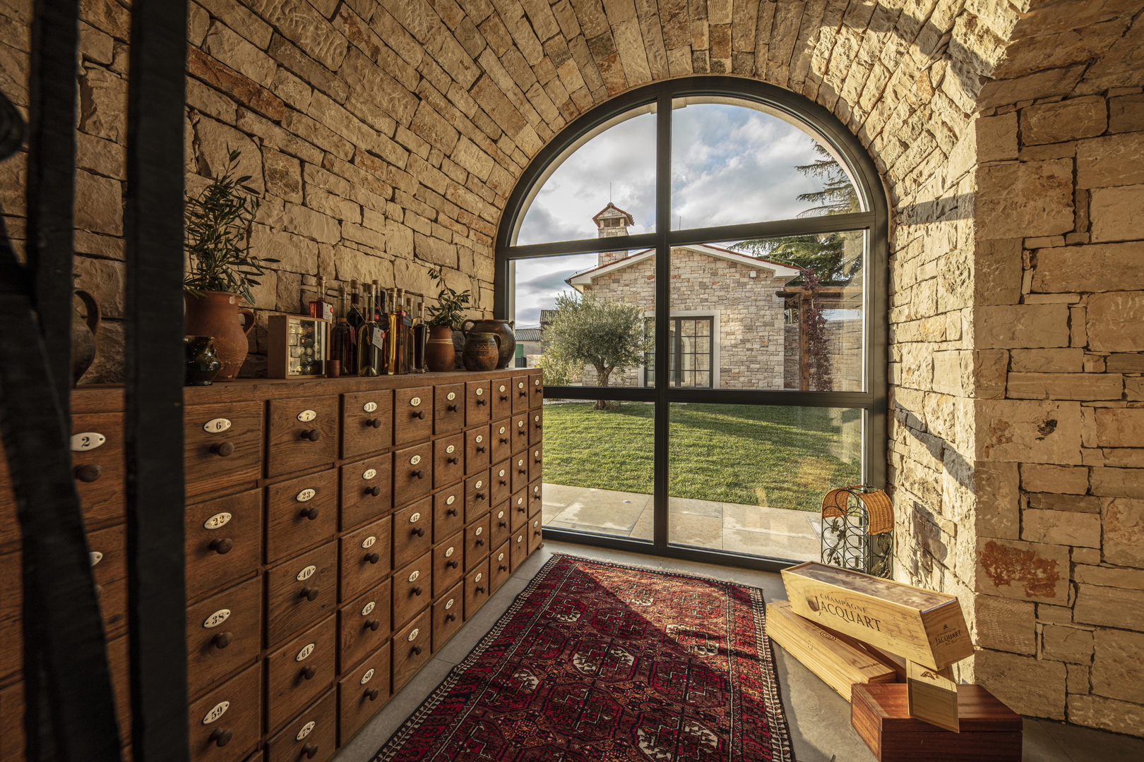 Luxury villas with an open view of the sea, a yard and two swimming pools