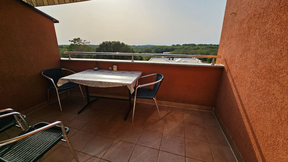 Charming Apartment with a Sea View in Brtonigla near Novigrad