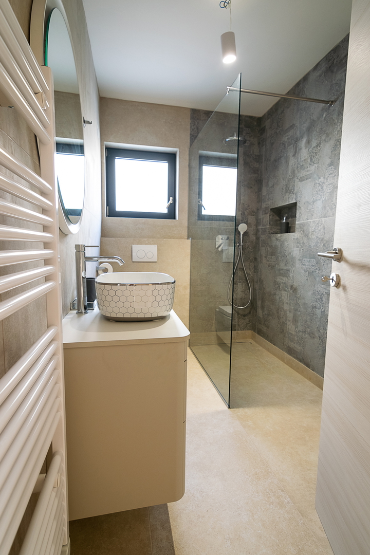 New apartment in Novigrad just 300 m from the sea for long-term rent