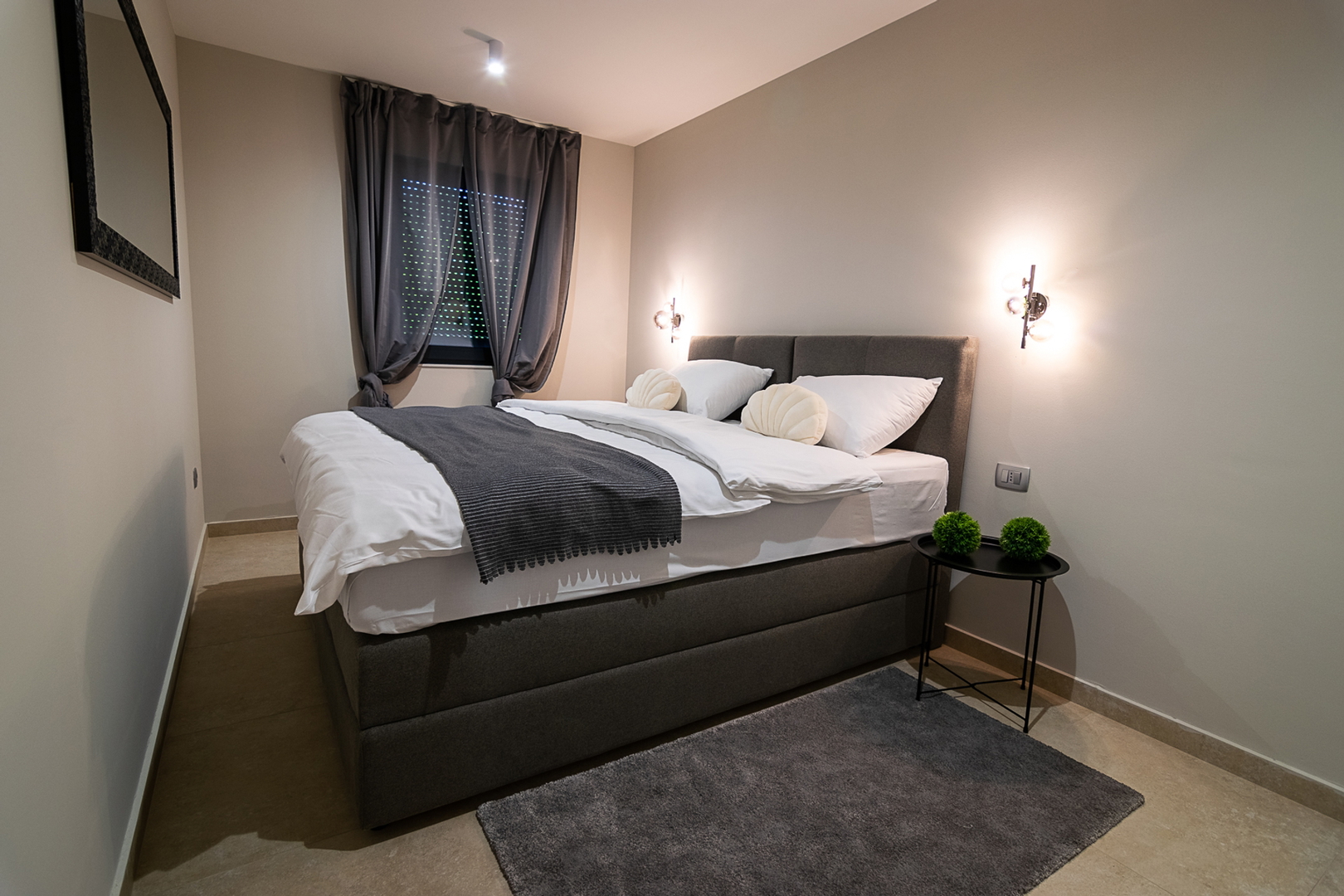 New apartment in Novigrad just 300 m from the sea for long-term rent