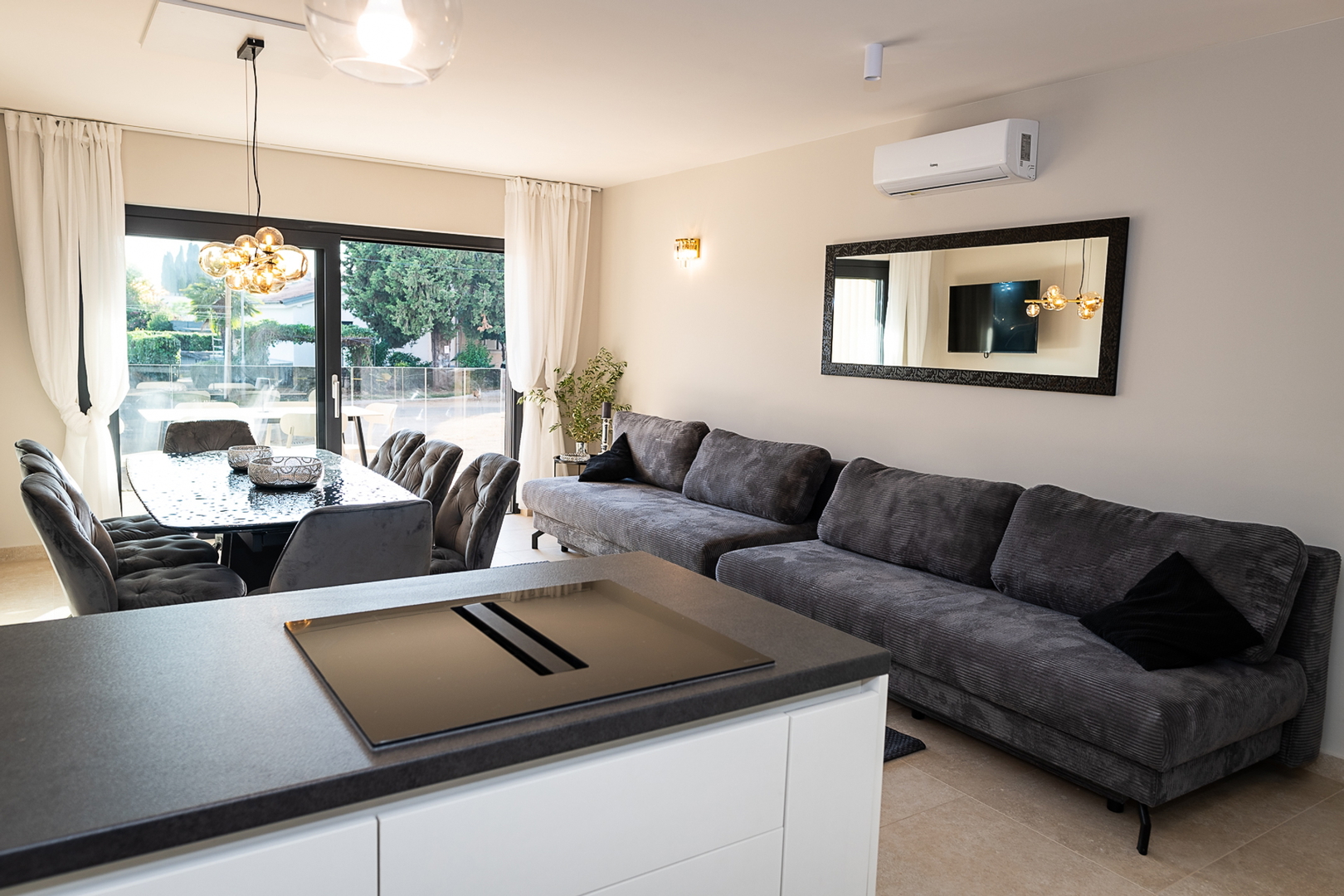 New apartment in Novigrad just 300 m from the sea for long-term rent