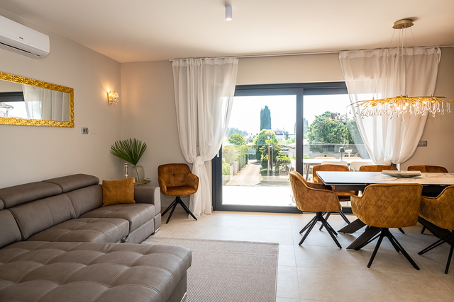 Apartment Novigrad 300 meters from the beach and the sea