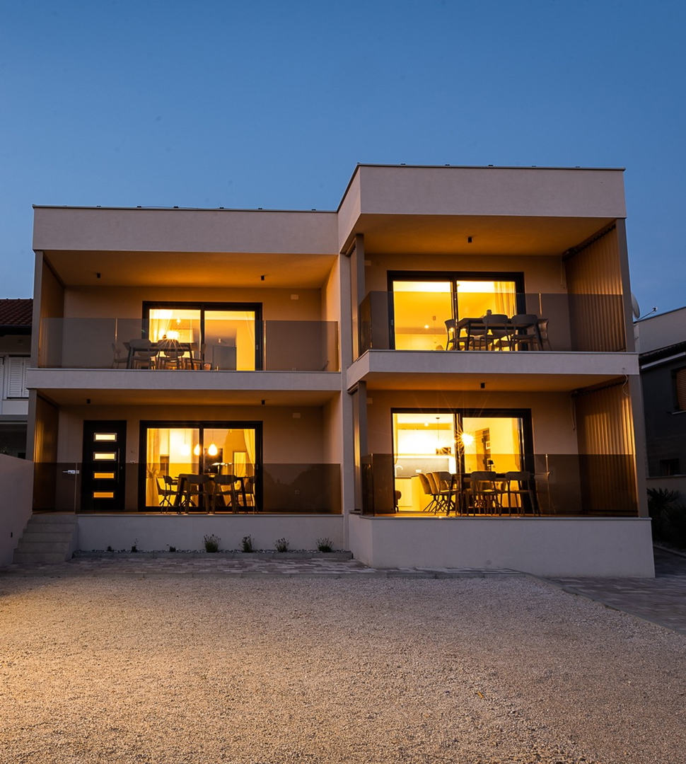 New apartment in Novigrad just 300 m from the sea for long-term rent