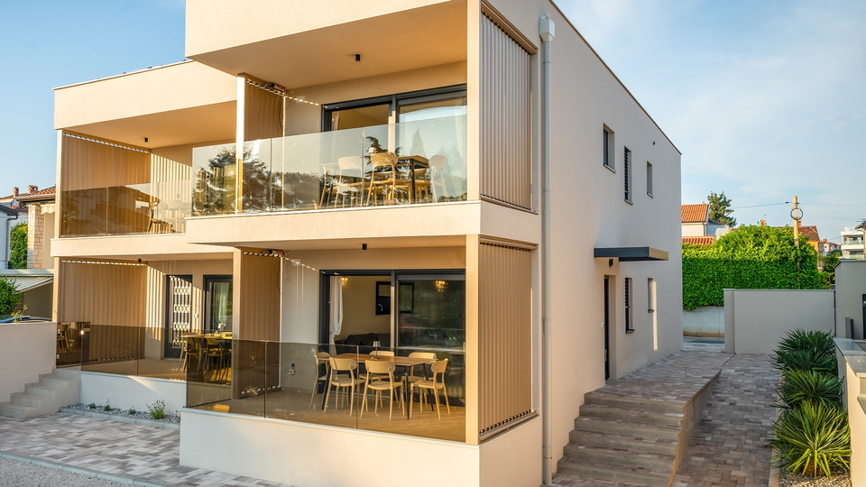 Apartment Novigrad 300 meters from the beach and the sea
