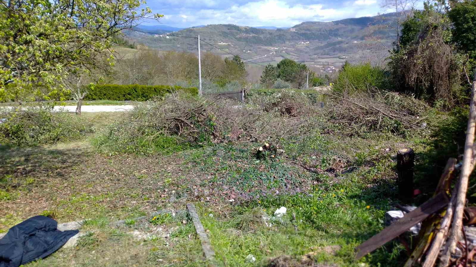 BUILDING PLOT NEAR MOTOVUN