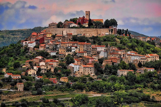 BUILDING PLOT NEAR MOTOVUN