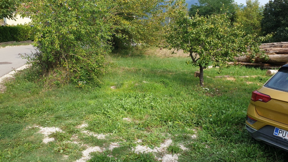 BUILDING PLOT NEAR MOTOVUN