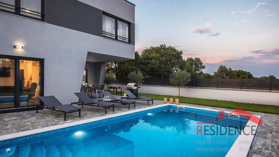 Jadreški, bellissima villa nuova con piscina
