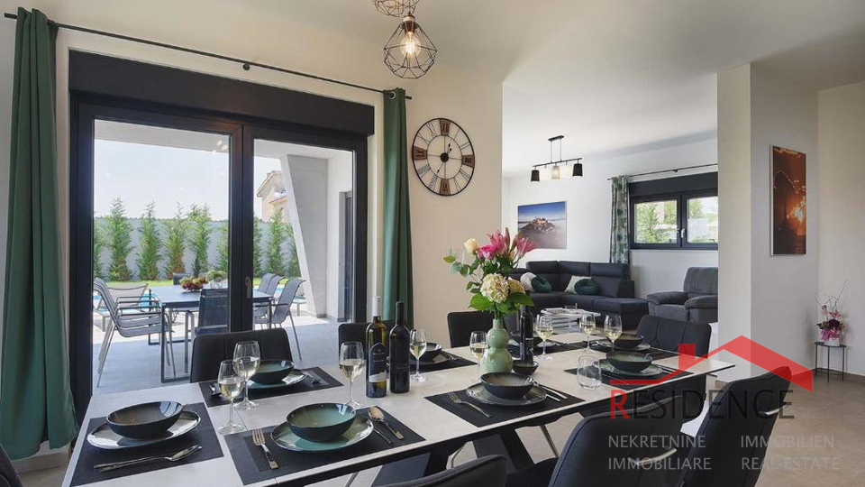 Jadreški, bellissima villa nuova con piscina