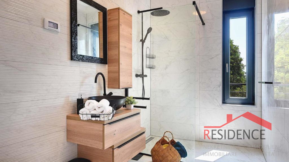 Jadreški, bellissima villa nuova con piscina