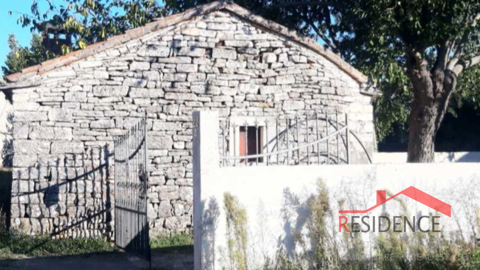 Žminj,  istarska kamena kuća, pomoćni objekt, okućnica