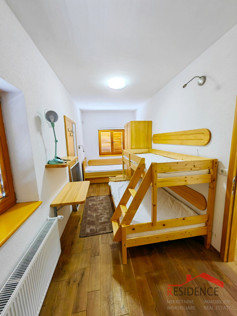 Villa mit großem Anwesen, geeignet für Gesundheits- und Wellnesstourismus – Region Svetvinčenat