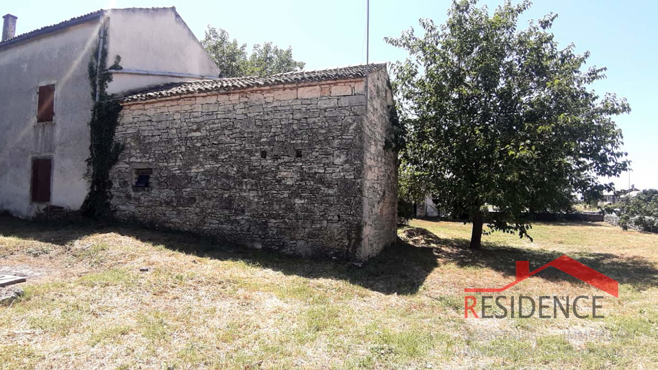 ROVINJSKO SELO, STONE HOUSE FOR RENOVATION