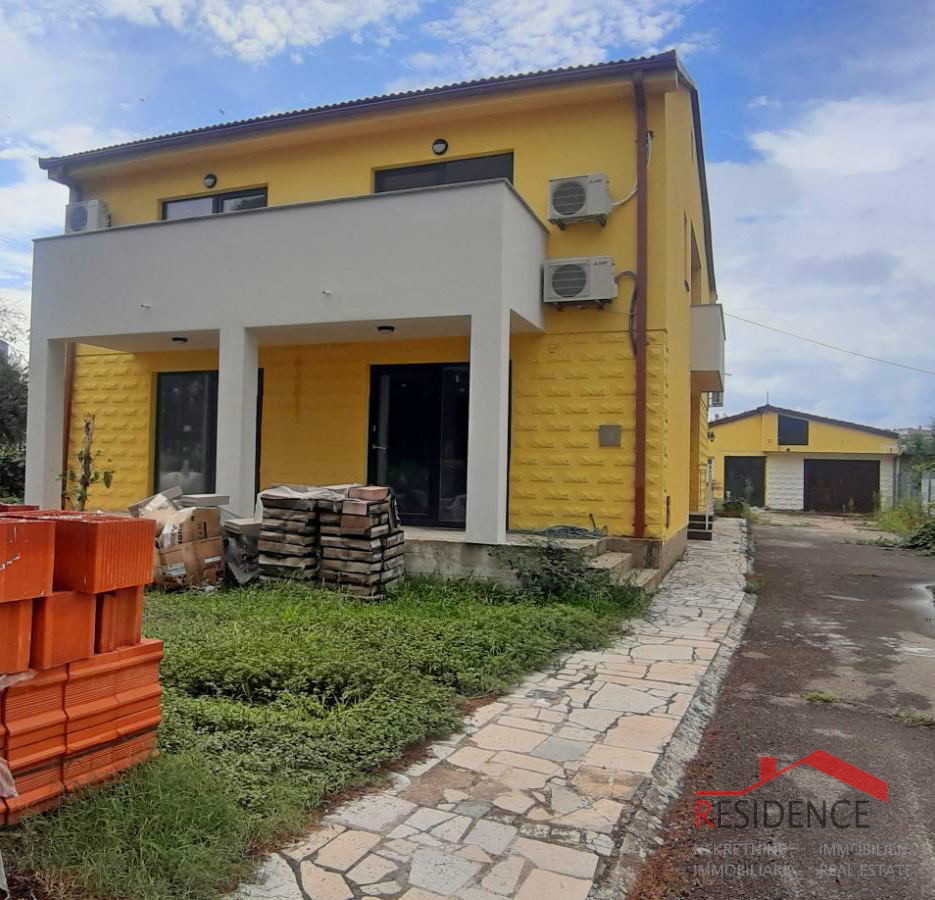 Medulin, samostojeća kuća sa garažom