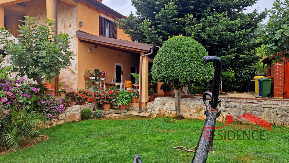 House, 195 m2, For Sale, Medulin - Banjole