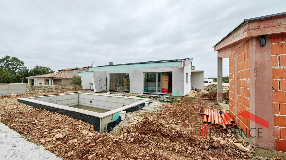 Juršići detached villa with pool