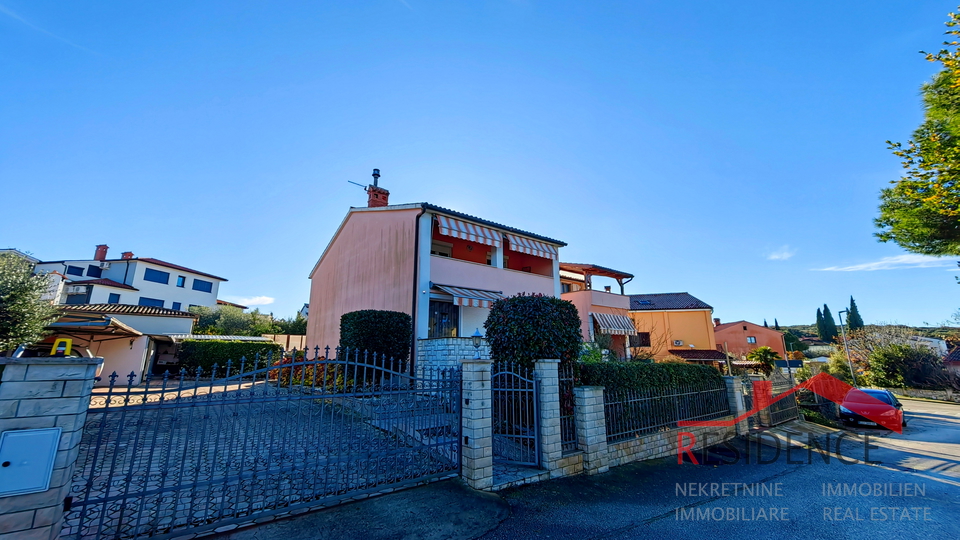 Štinjan, Einfamilienhaus mit Meerblick