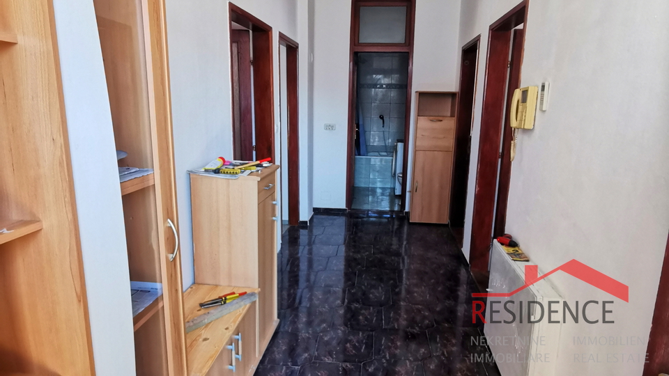 House, 211 m2, For Sale, Pula - Centar