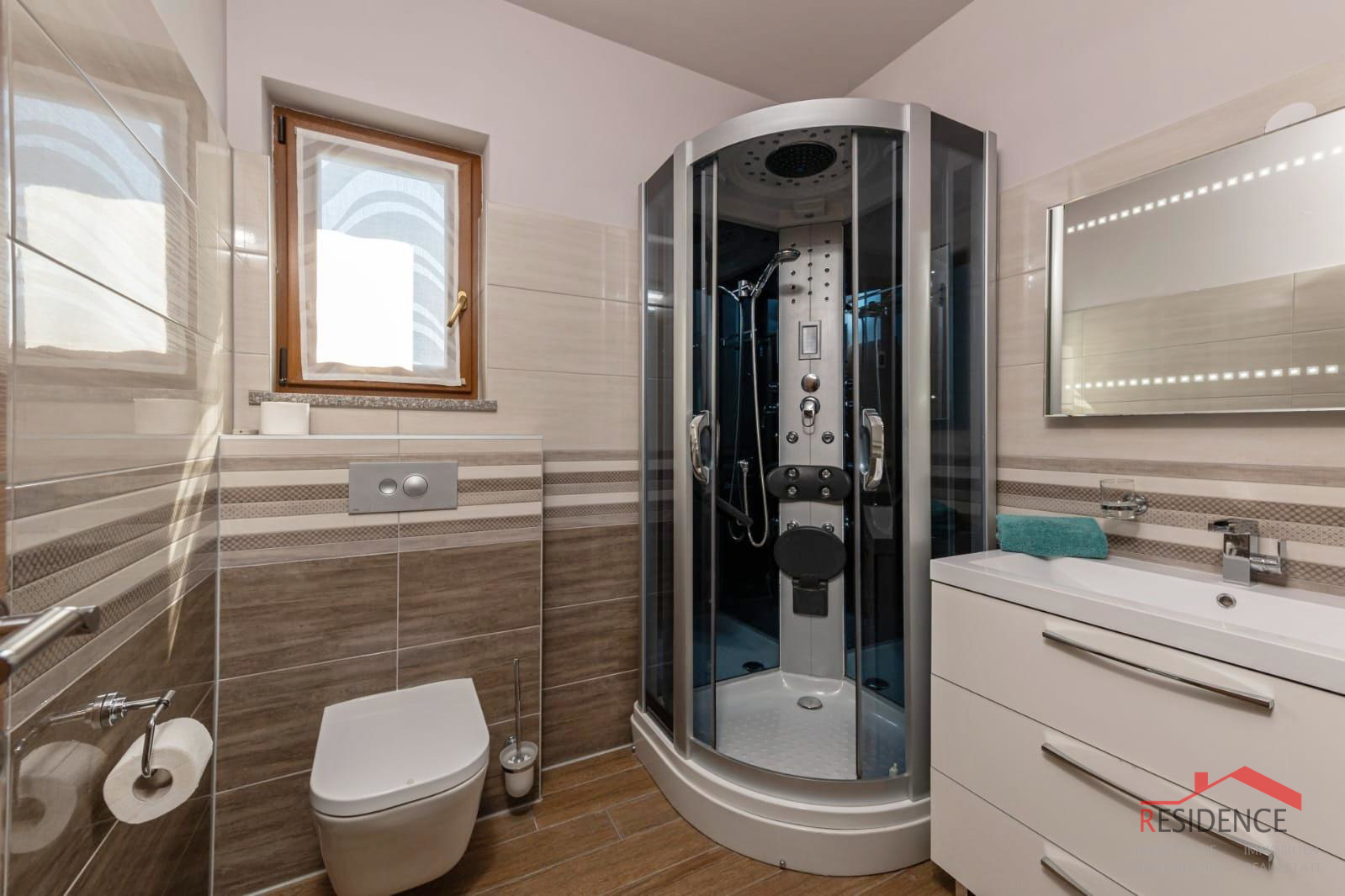 Banjole-Volme, prekrasan stan u prizemlju sa bazenom