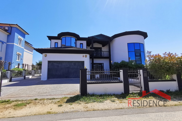 Banjole, luksuzna vila sa bazenom, blizu mora i Marine