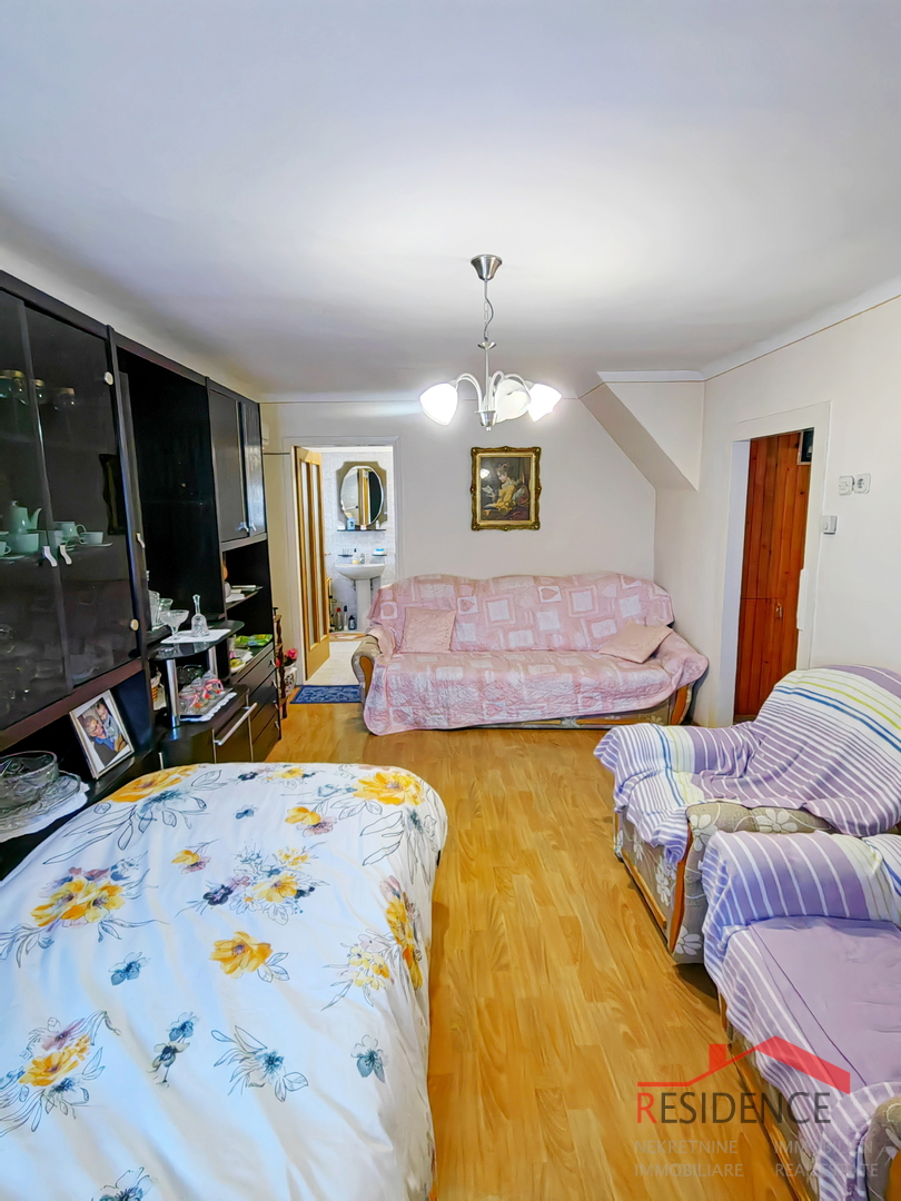 Galižana, kuća u centru s garažom
