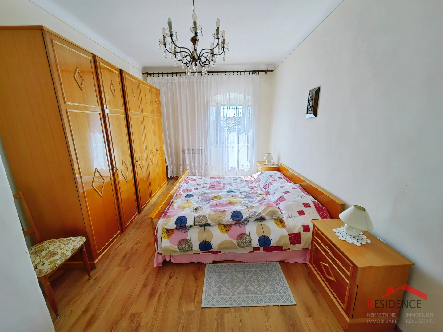 Galižana, kuća u centru s garažom