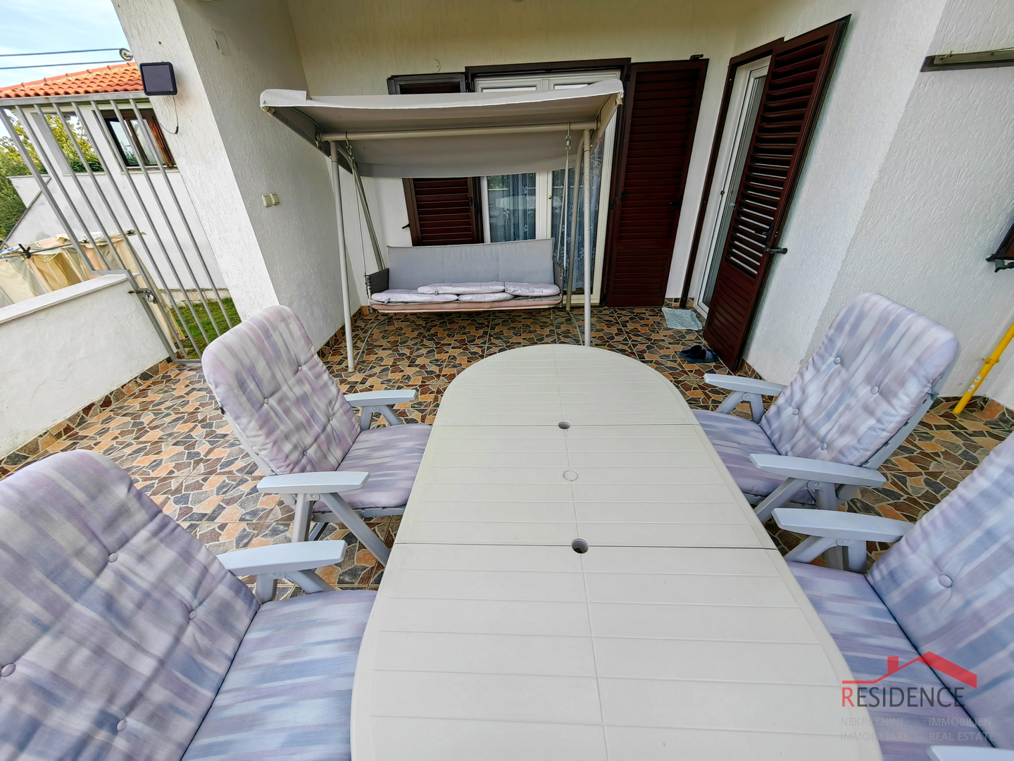 EKSKLUZIVNA PRODAJA KUĆE U BANJOLAMA, POGLED NA MORE