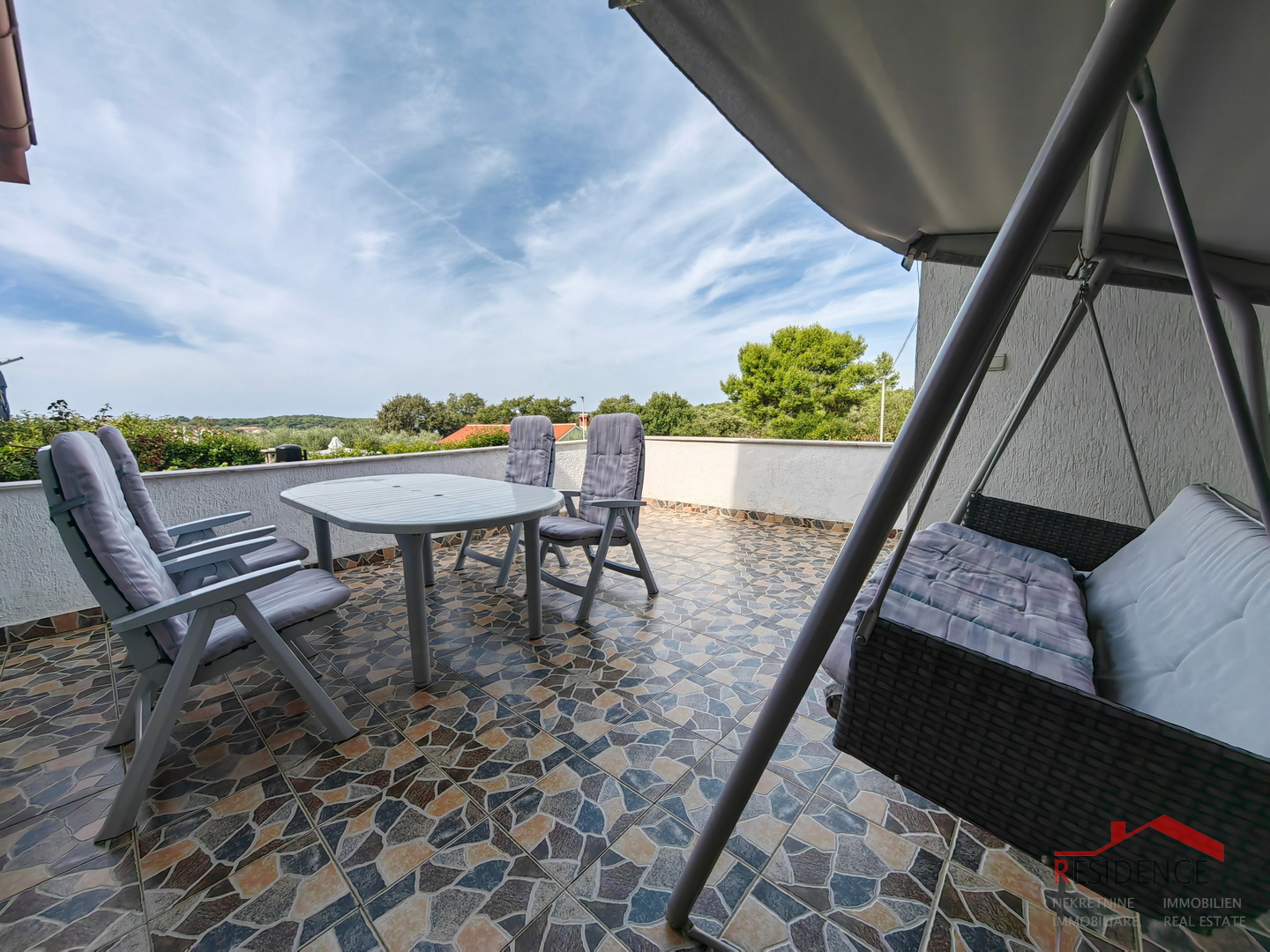 EKSKLUZIVNA PRODAJA KUĆE U BANJOLAMA, POGLED NA MORE