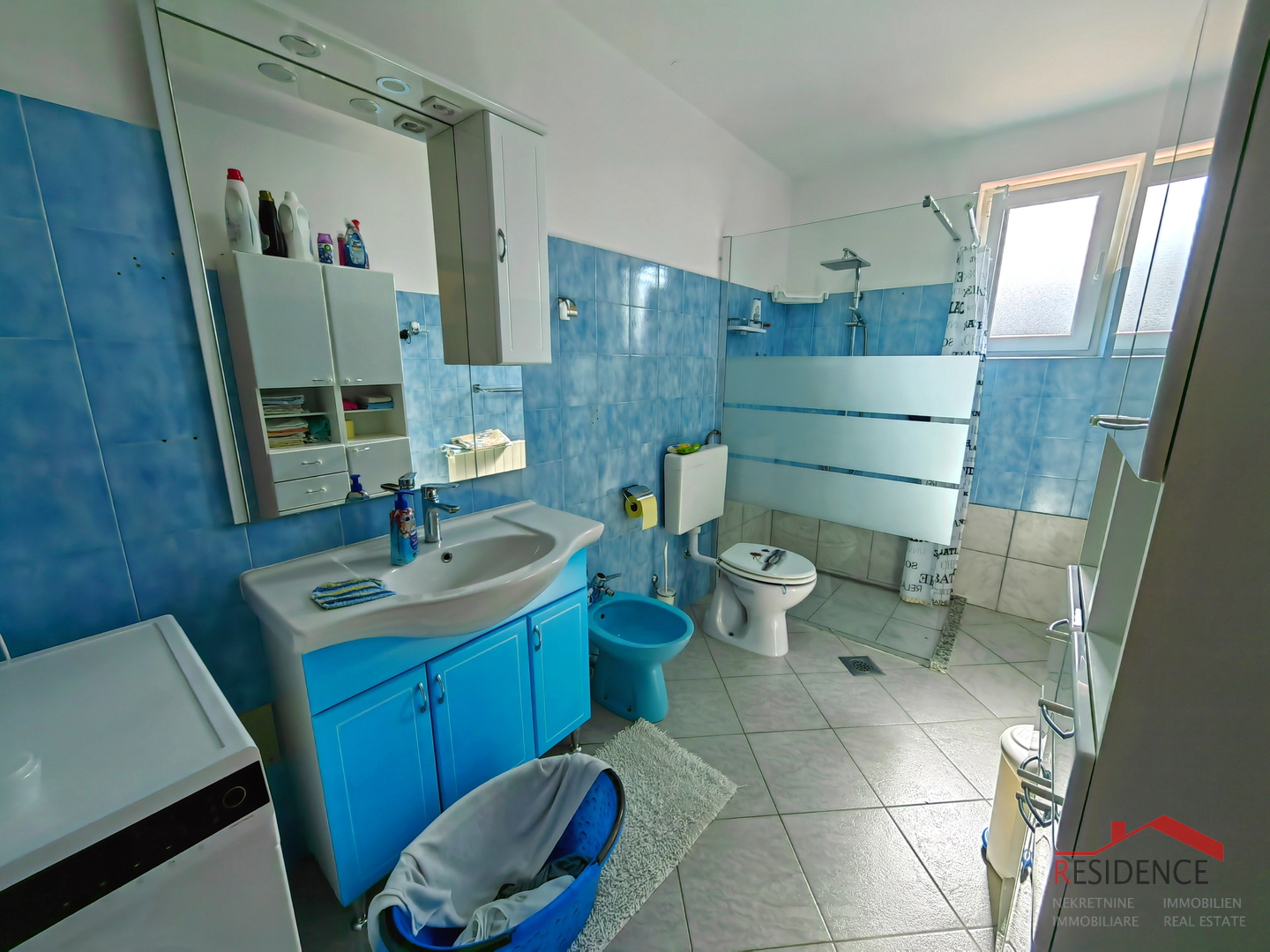 EKSKLUZIVNA PRODAJA KUĆE U BANJOLAMA, POGLED NA MORE