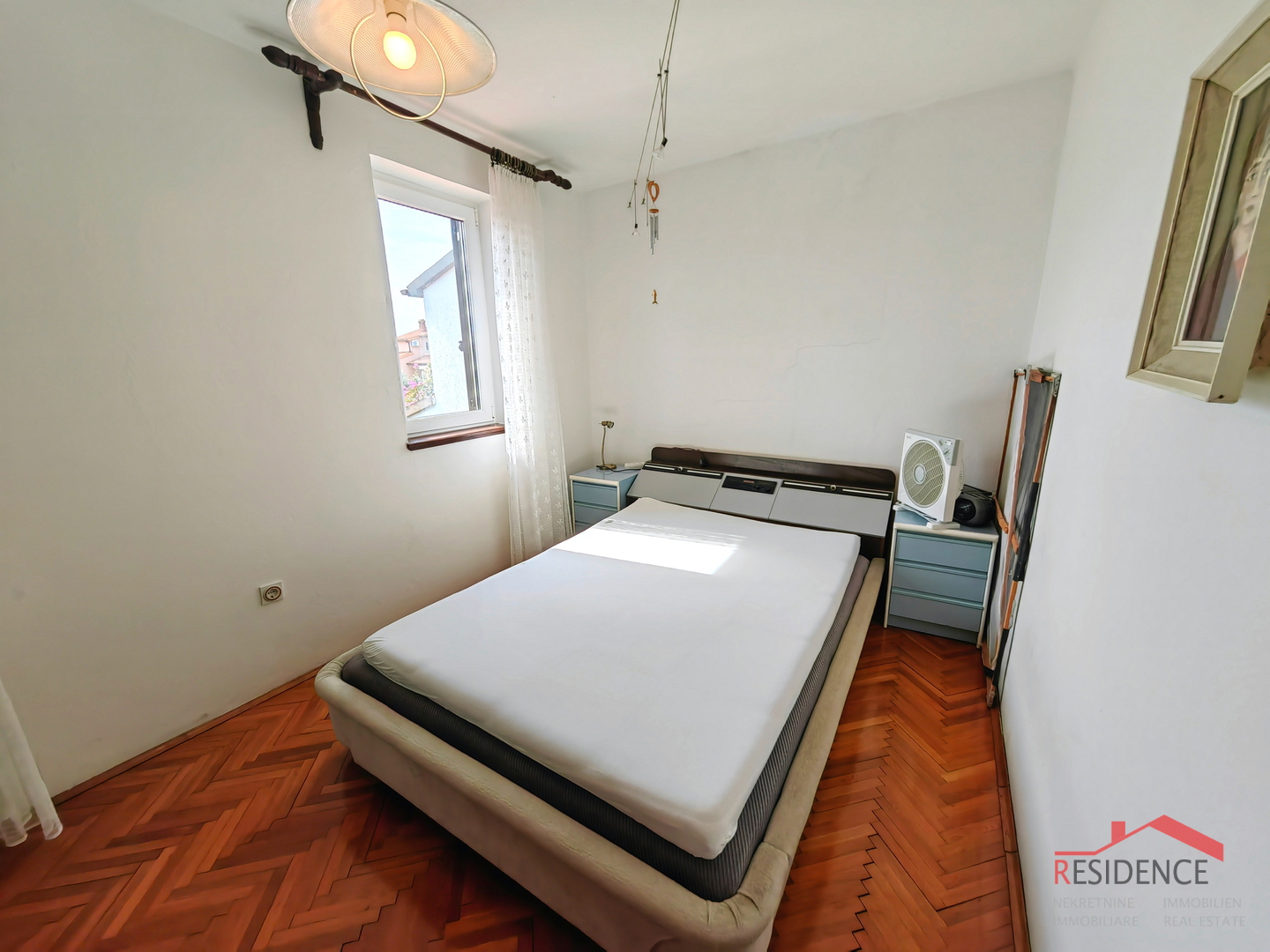 EKSKLUZIVNA PRODAJA KUĆE U BANJOLAMA, POGLED NA MORE