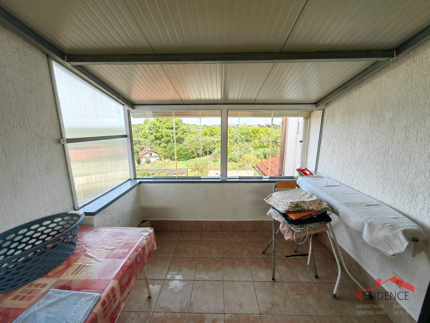 EKSKLUZIVNA PRODAJA KUĆE U BANJOLAMA, POGLED NA MORE