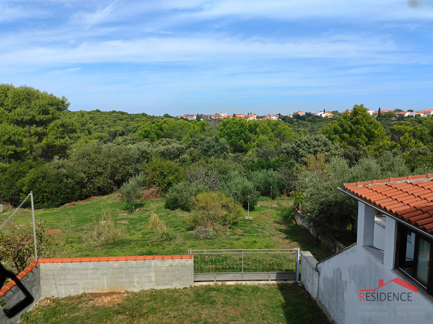 EKSKLUZIVNA PRODAJA KUĆE U BANJOLAMA, POGLED NA MORE