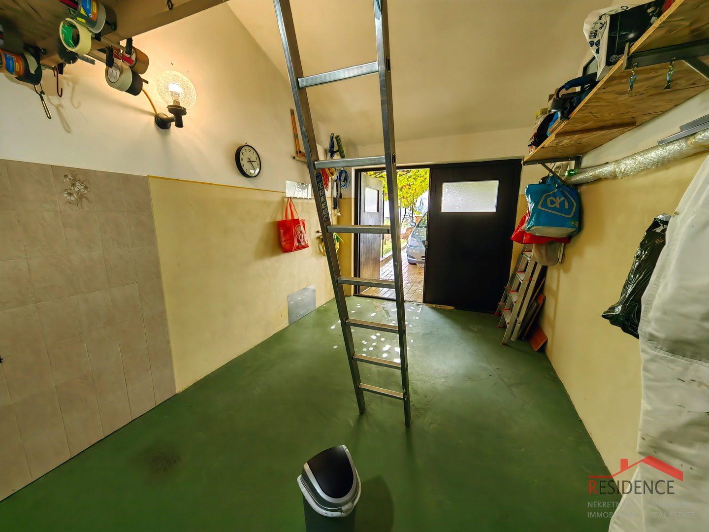 EKSKLUZIVNA PRODAJA KUĆE U BANJOLAMA, POGLED NA MORE