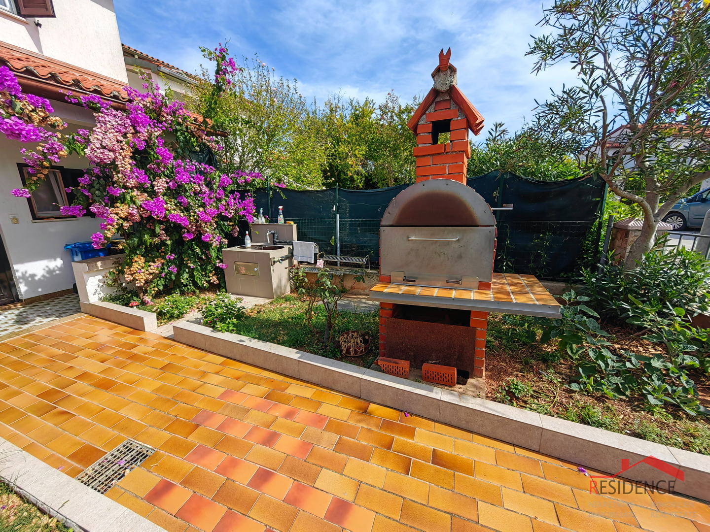 EKSKLUZIVNA PRODAJA KUĆE U BANJOLAMA, POGLED NA MORE