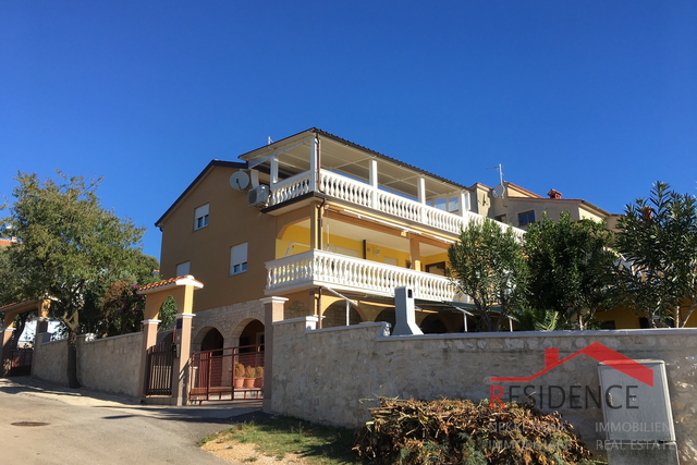 Banjole, Haus mit einem schönen Meerblick, nahe dem Meer