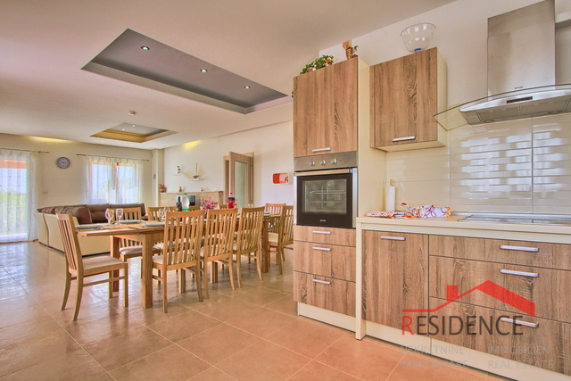 House, 294 m2, For Sale, Svetvinčenat - Štokovci