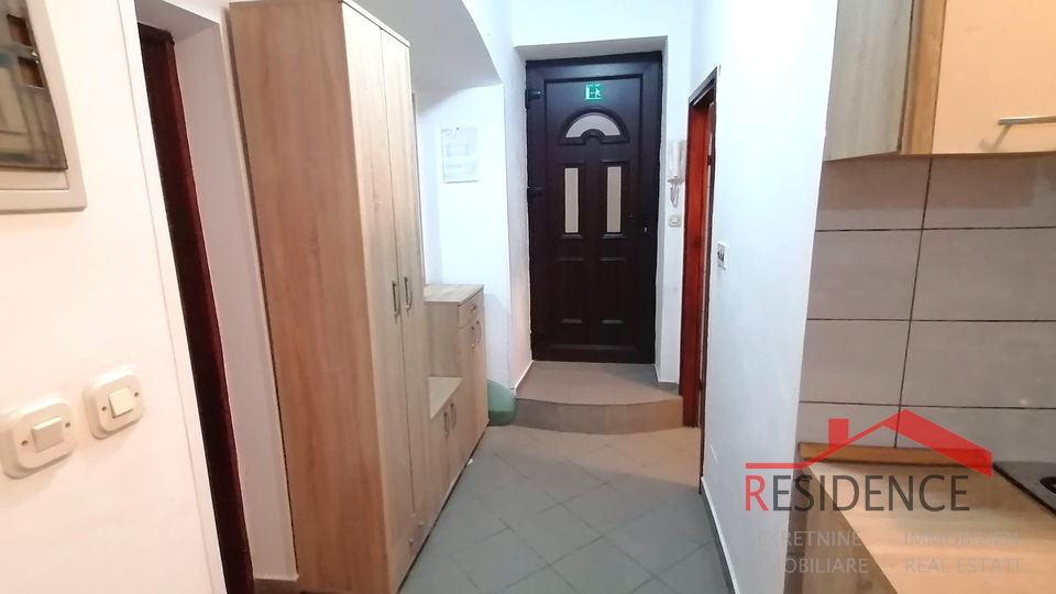 PULA - CENTER, GROUND FLOOR APARTMENT