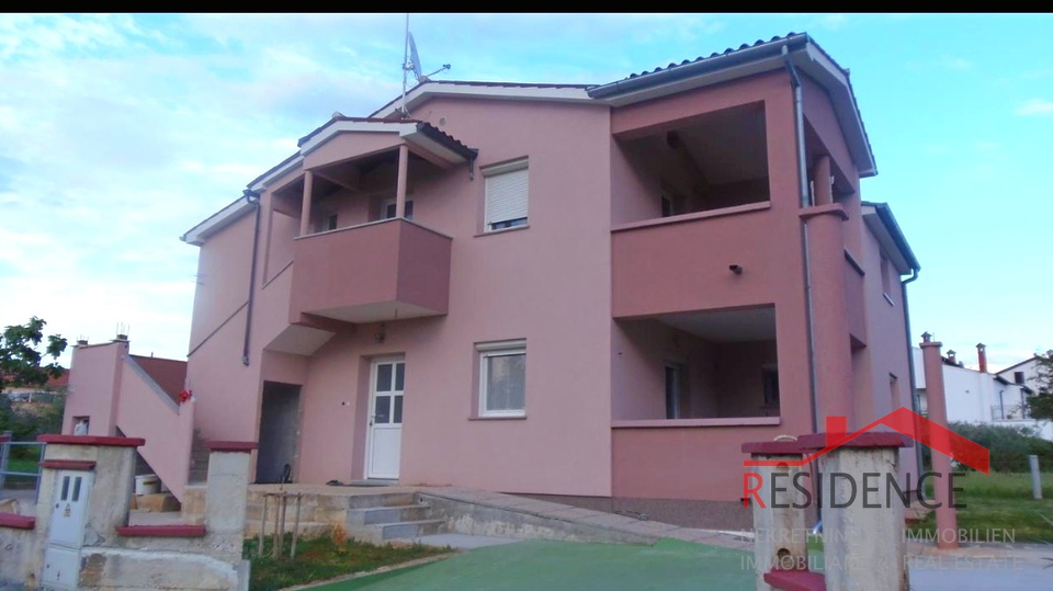 PULA - FONDOLE, DETACHED HOUSE WITH SEA VIEW