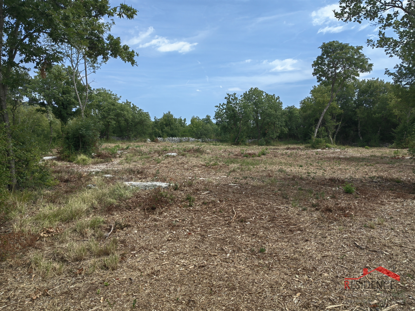 Bale, poljoprivredno zemljište na mirnoj lokaciji