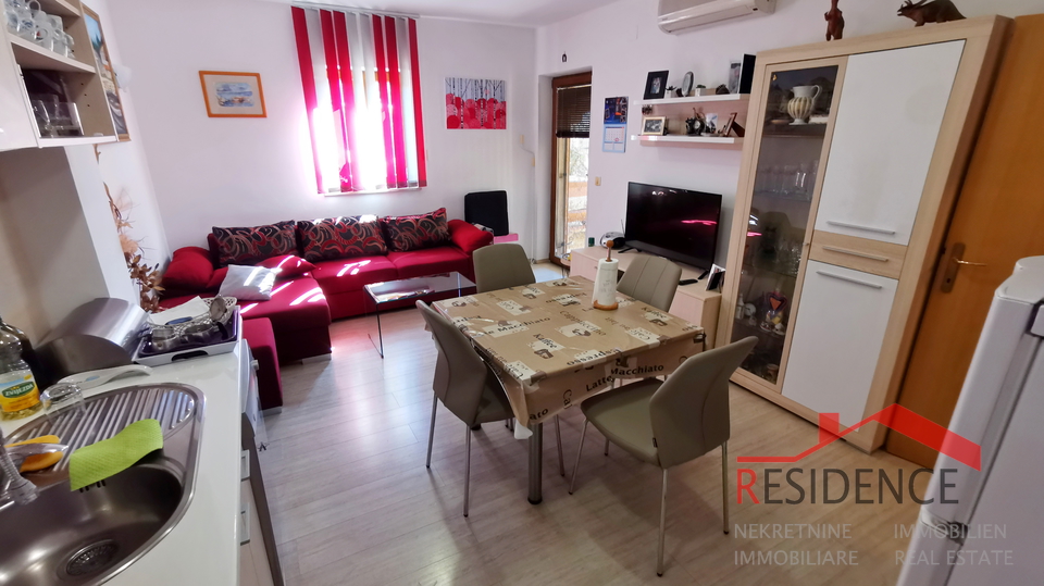 Banjole - Volme, apartma z vrtom, blizu morja