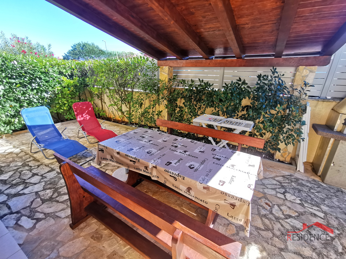 Ekskluzivna prodaja stana s vrtom u Banjolama - Volme