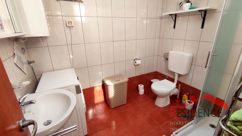 Apartma v Volmeju z bazenom, blizu morja