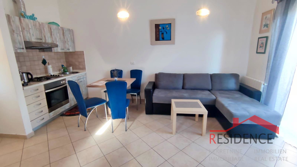 Apartma v Volmeju z bazenom, blizu morja